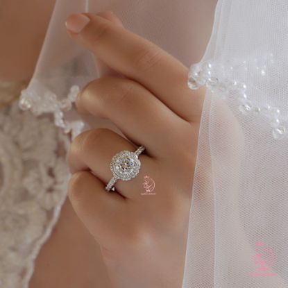 💎انگشتر لوکس طرح جواهر بسیار زیبا و خاص؛ نقره عیار ۹۲۵ با روکش طلا سفید و داخل رکابها رزگلد با قالب جواهری ‌‌‌‌