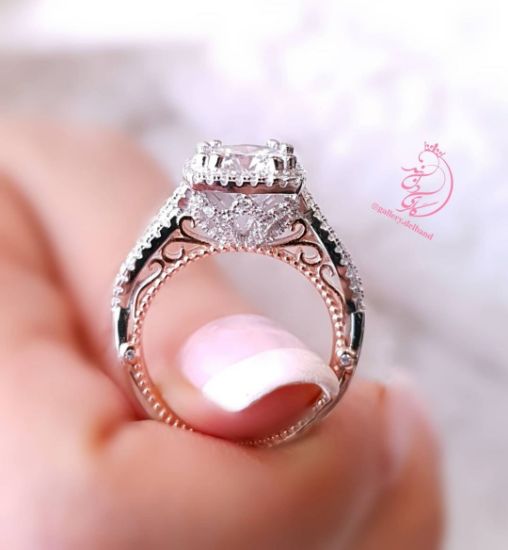 ‌‌ ‌💎انگشتر جواهری با نگینهای زیرکونیا اتریشی نقره عیار ۹۲۵ با روکش طلا سفید ‌‌‌‌‌‌‌‌‌‌و طراحی جواهر منحصر به فرد و سفارشی در نقره و داخل رکاب ها رزگلد ‌