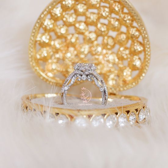 💍انگشتر جواهری با طراحی خاص و زیبا نقره عیار ۹۲۵ با روکش طلا سفید‌‌‌‌‌‌‌ ‌‌