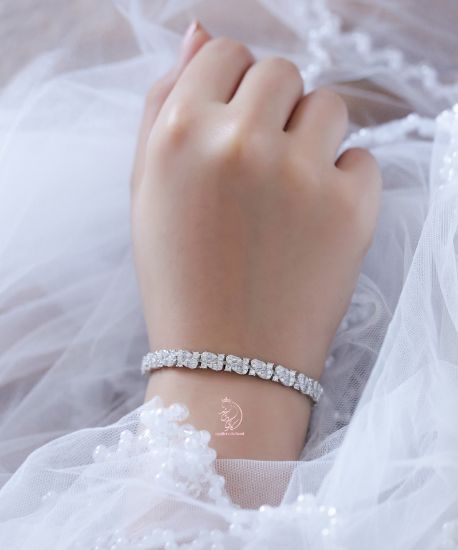 💍دستبند جواهری لوکس و زیبا نقره عیار ۹۲۵ با روکش طلا سفید‌‌‌‌‌‌‌ با قفل جواهری ضامن دار