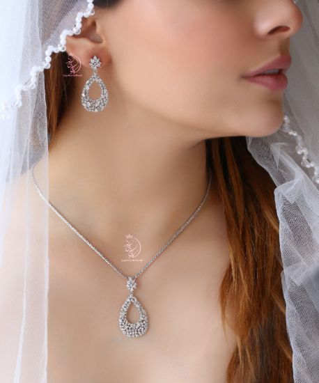 💍نیم ست جواهری پرطرفدار لوکس و زیبا نقره عیار 925 با روکش طلا سفید‌‌‌‌‌‌‌ ‌‌