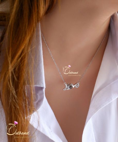 💍گردنبند جواهری طرح Love با آویز تلسکوپی "من شما دوست دارم " به صد زبان دنیا نقره عیار ۹۲۵  با روکش طلا سفید‌‌