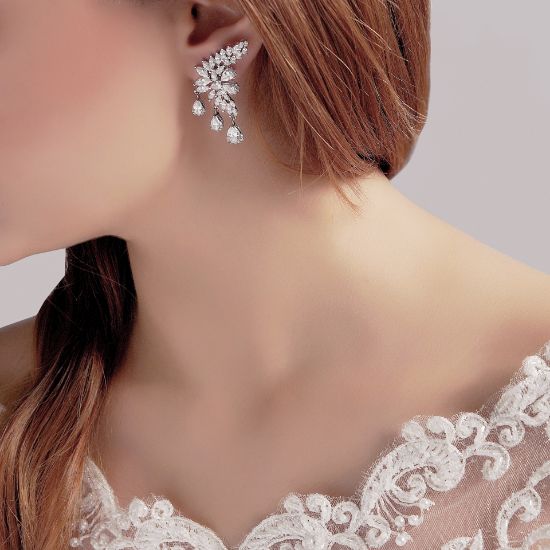 💍گوشواره جواهری لوکس ؛ لاله گوشی نگین مارکیزی با طراحی ژورنالی نقره عیار 925 با روکش طلا سفید‌‌
