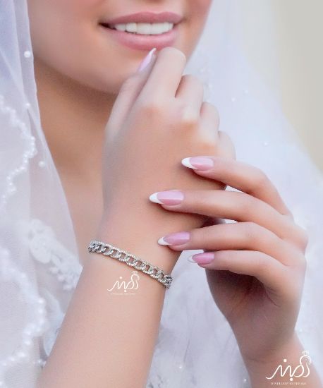 💍دستبند جواهری لوکس ، زیبا و کلاسیک طرح برند Cartier ، مدل کارتیر زنجیری نگین دار ، نقره عیار ۹۲۵ با روکش طلا سفید‌‌‌‌‌‌‌ و قفل جواهری