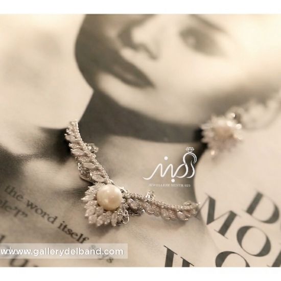 💍نیمست جواهری ظریف و زیبا با مروارید پرورشی ، طراحی ژورنالی جواهرات به روز ، نگین های زیرکونیا اتریشی ؛ نقره عیار ۹۲۵ با روکش طلا سفید‌‌‌‌‌‌‌ ‌‌‌‌(N_4092)