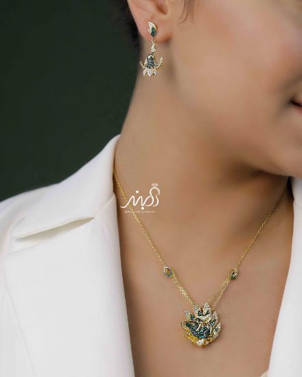 💍نیم ست جواهری لاكچري و خاص طلايي با نگين هاي زمرد، نقره عیار ۹۲۵(N_4189)