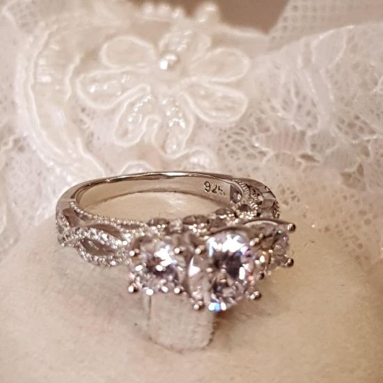💍انگشتر جواهری خاص و زیبا؛ نقره عیار ۹۲۵(R_1031)