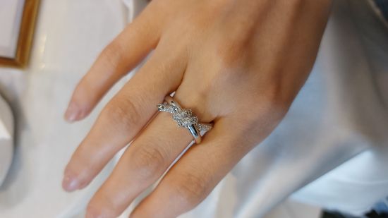 💍انگشتر جواهري لوکس خاص و زیبا؛ نقره عیار 925(R_1189)
