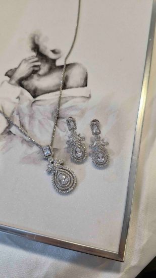 💍نیم ست جواهری  (آويز و گوشواره) خاص و زیبا ، نقره عیار 925( N_4336)