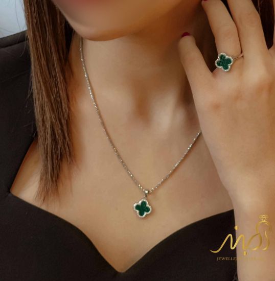 💍نیم ست ونکلیف سبز (آويز و گوشواره و انگشتر) خاص و زیبا ، نقره عیار ۹۲۵( N_4416)	