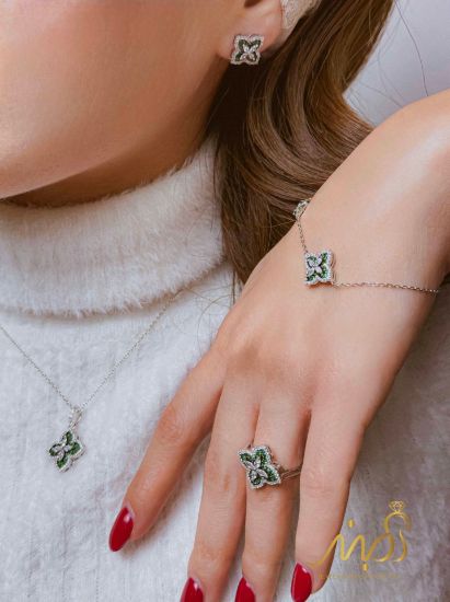 💍سرويس جواهری با نگین زمردی (گردنبند ، گوشواره ، دستبند و انگشتر ) نقره عیار 925 (S_6060)‌‌‌‌‌‌ ‌